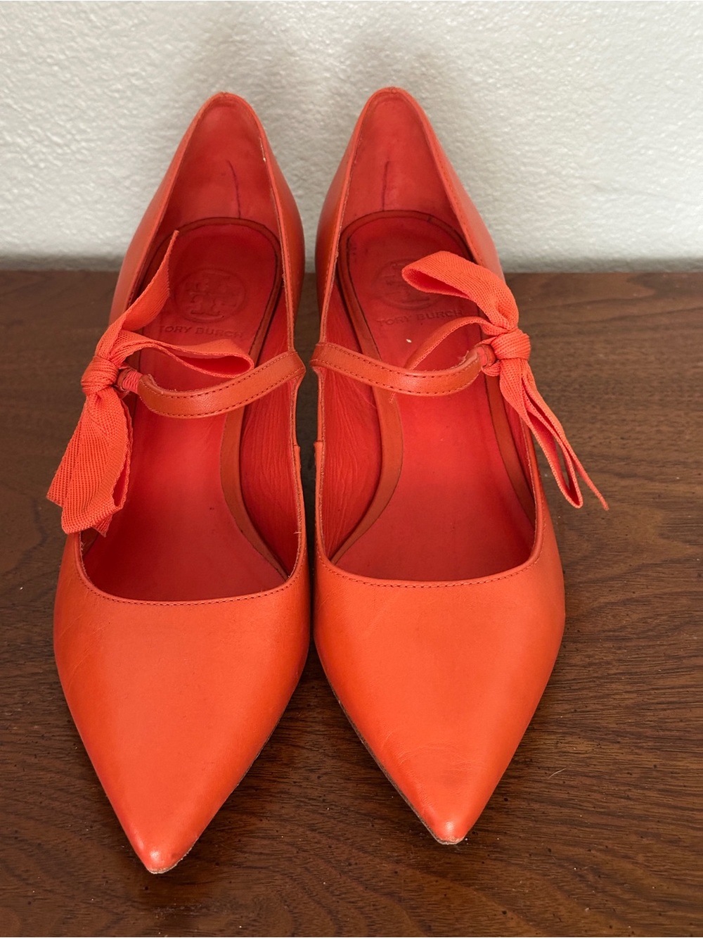 Tory Burch Beverly Marmalade Leather Mary Jane Bow Pumps 9.5 Box - Picture 7 of 11
